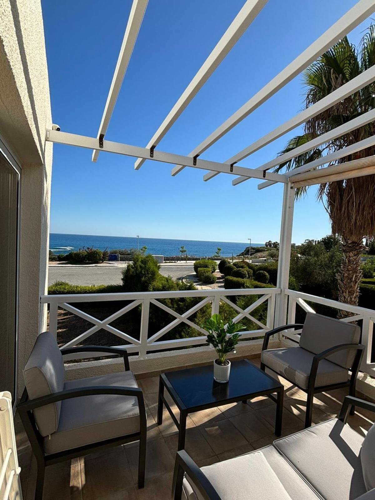 Apartamento Horizon Bliss At Coral Bay Peyia Exterior foto